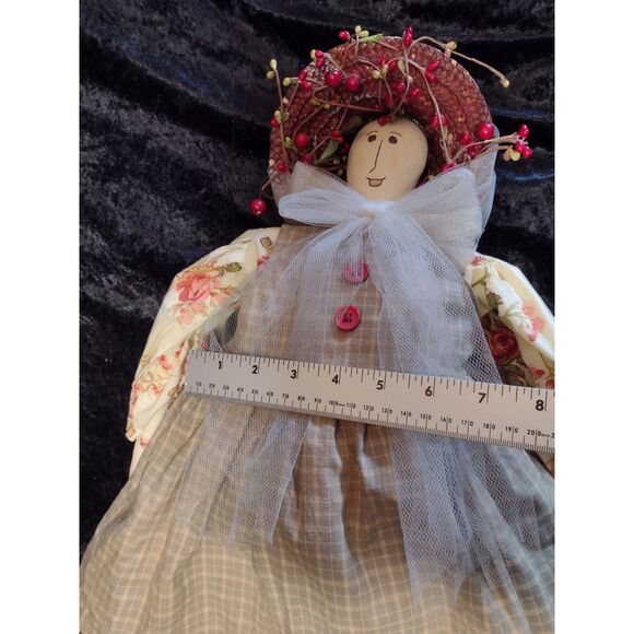 Vintage Primitive Folk Art Beekeeper Tender Heart Treasures Honey Bee Doll 2001 - Picture 10 of 11